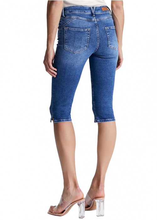 COJ Damen Jeans Shorts Karen Medium Blue in einem blauen Denim