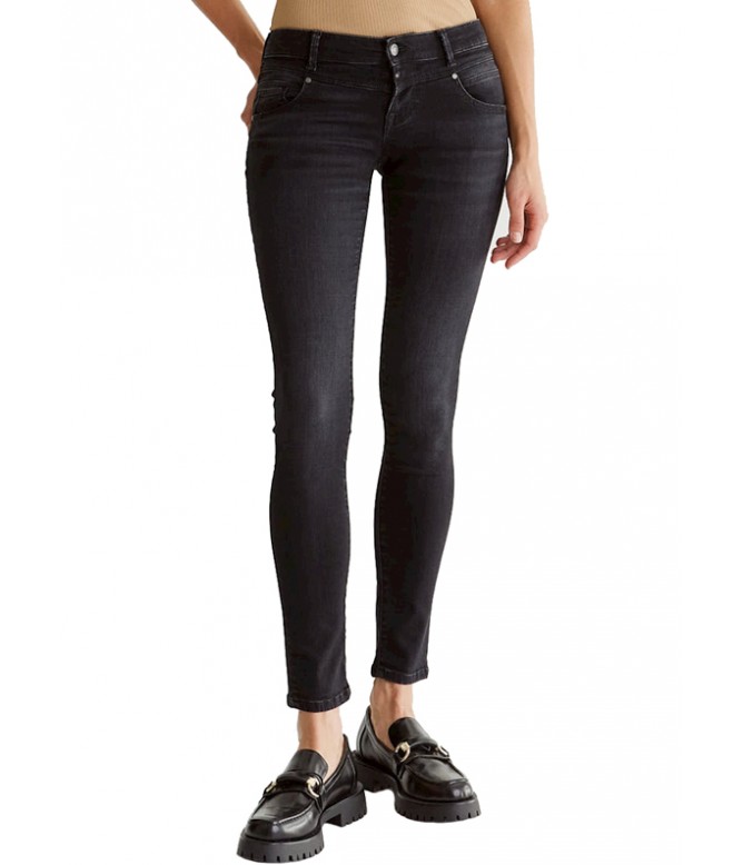 Allissa Black Vintage Skinny